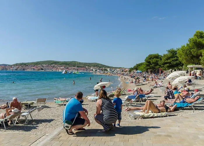 Apartment Apartment Summer Break